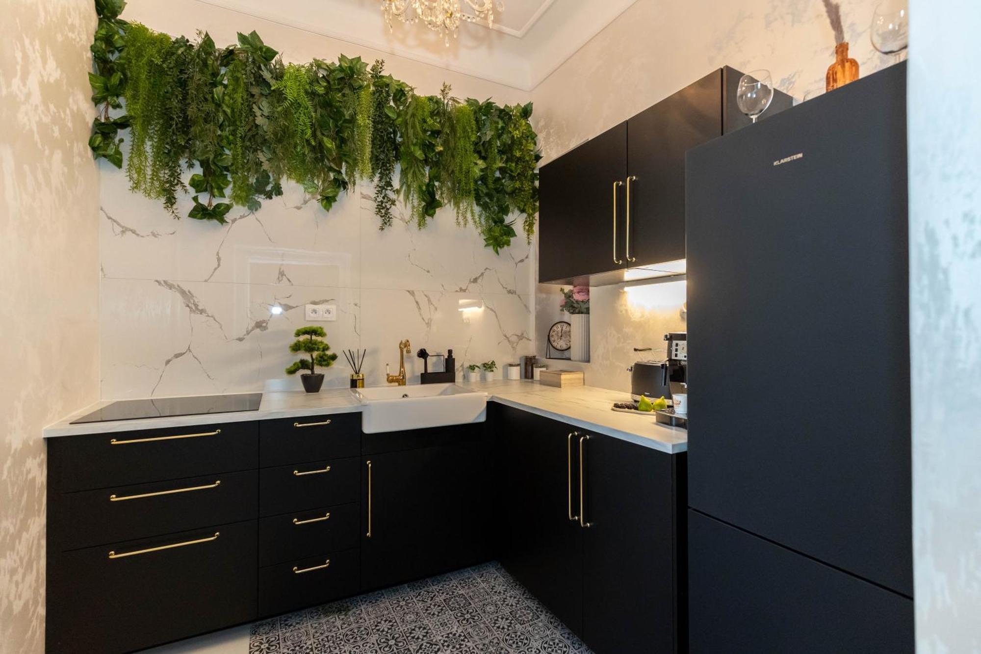 New, Stylish And Spacious Apartment Bratislava Bagian luar foto